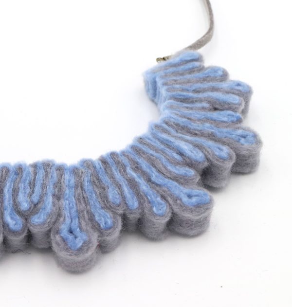 Necklace_splash_bluegrey_07