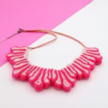 Necklace_splash_pinkwhite_06