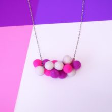 Balloon_Necklace_PinkWhite_01