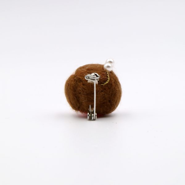 Brooch_mamasalon_betty_04
