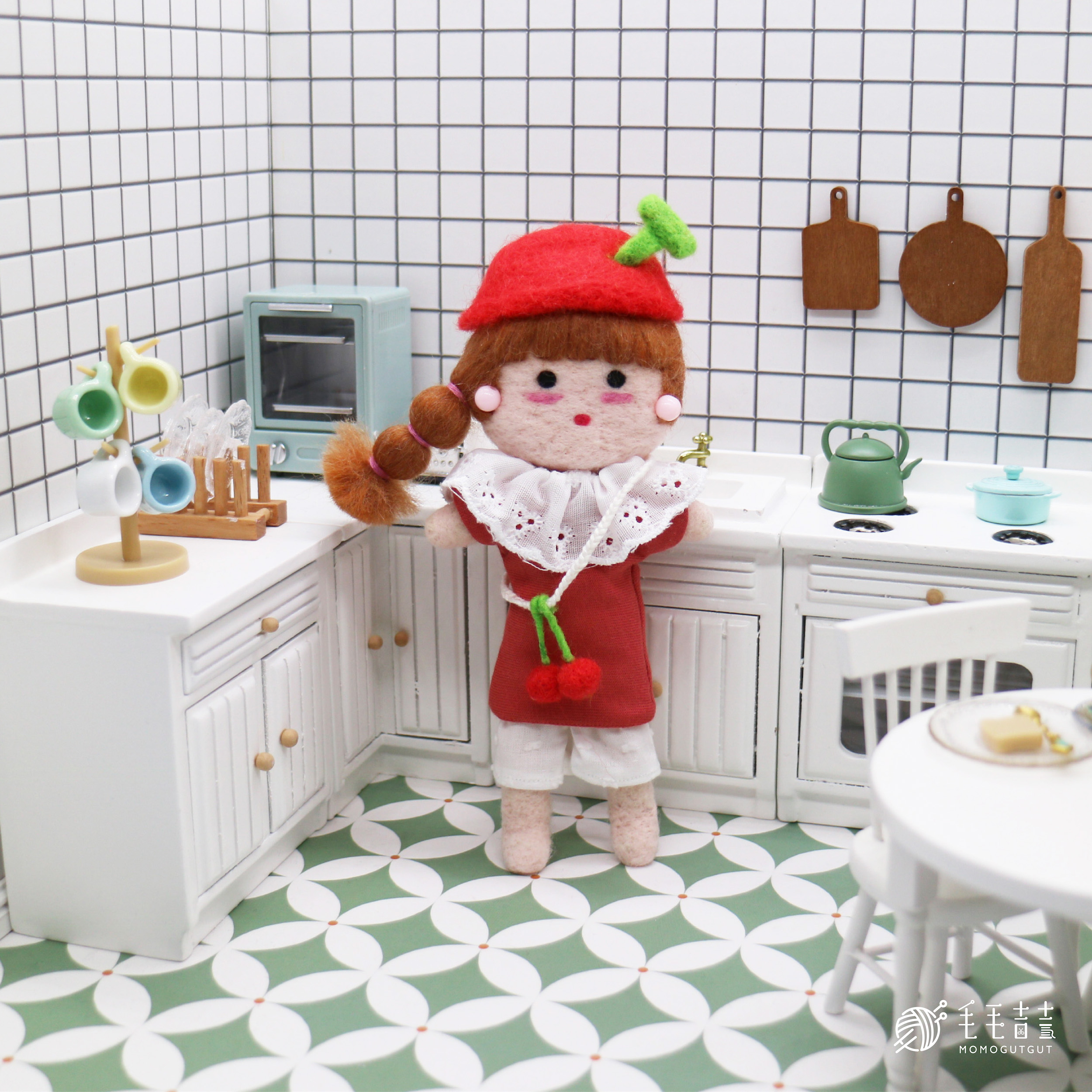 Fruit Lab_Doll_Amy_02_logo