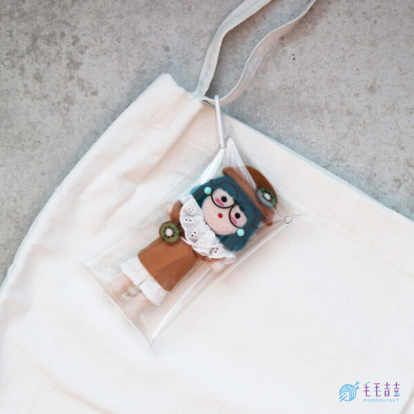 Fruit Lab_Doll_Betty_05_logo